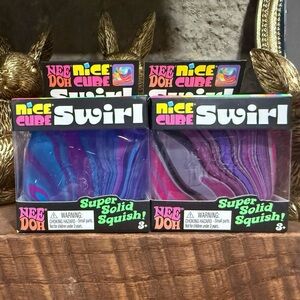 🐰🧺NeeDoh Nice Cube Swirl Super Solid Squish! - Purple & Blue